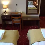 Szálloda Hotel Kochanow 3*